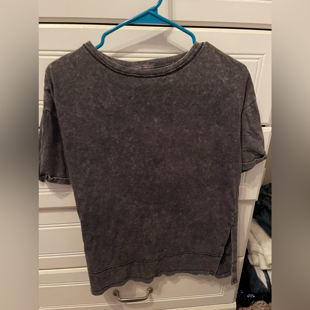 rustic black tee